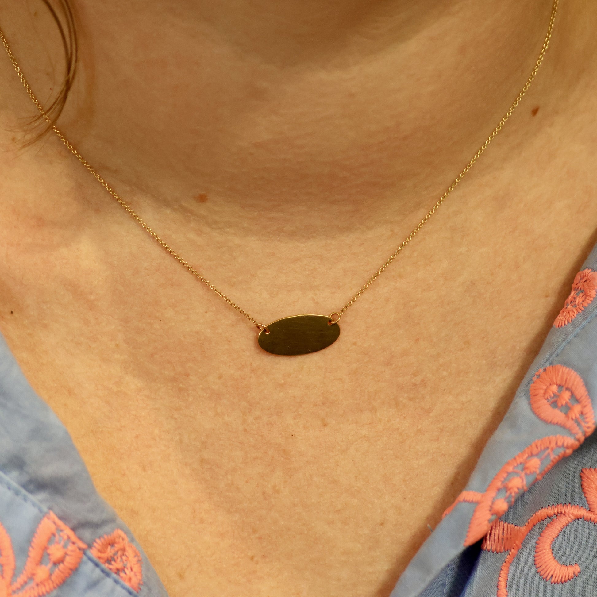 18kt geel gouden ketting met plaatje 060387