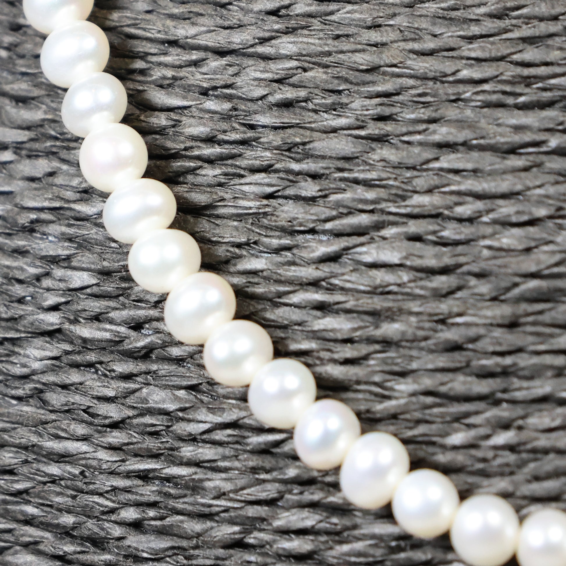 Parelketting 48cm 5mm zoetwaterparel zilveren slot 
