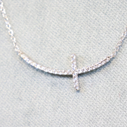 Naiomy Moments zilveren Halsketting met Kruis tussenstuk B4A14