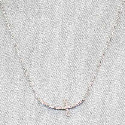 Naiomy Moments zilveren Halsketting met Kruis tussenstuk B4A14