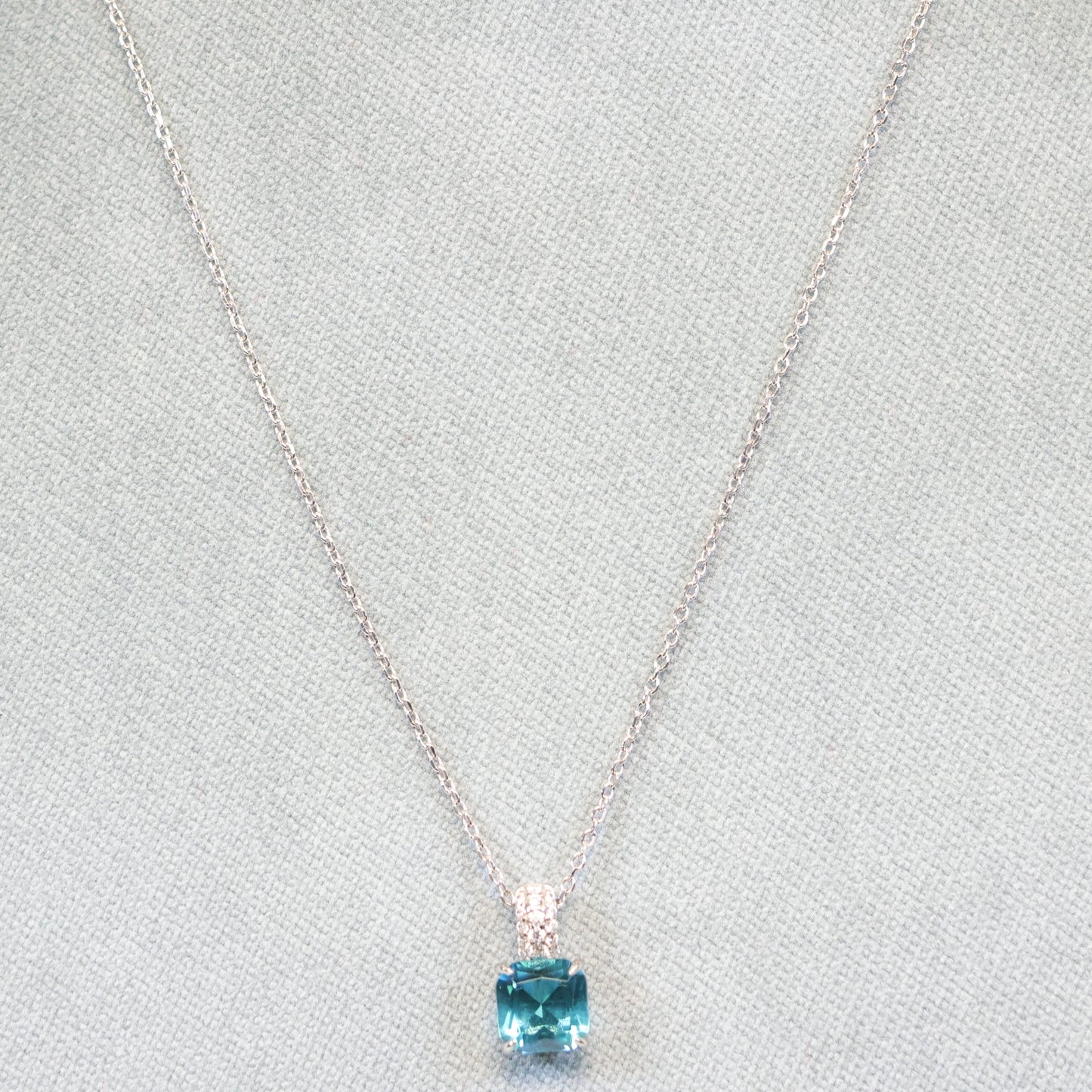 Naiomy silver zilveren ketting met Blauwe hanger N4F55