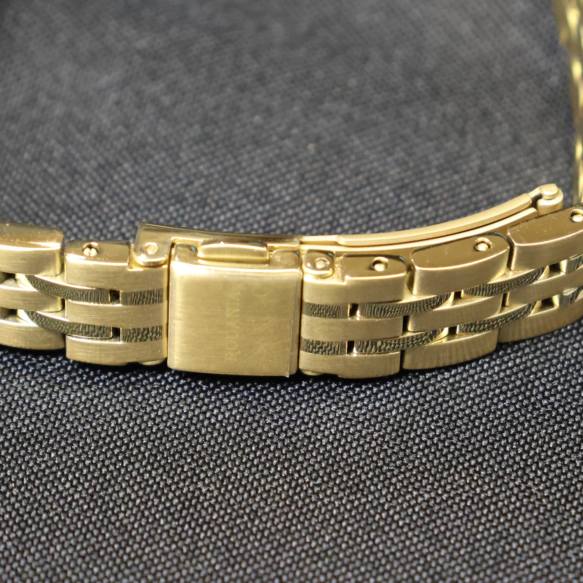 Rodania Nyon sport 30 dames horloge R22089 sluiting