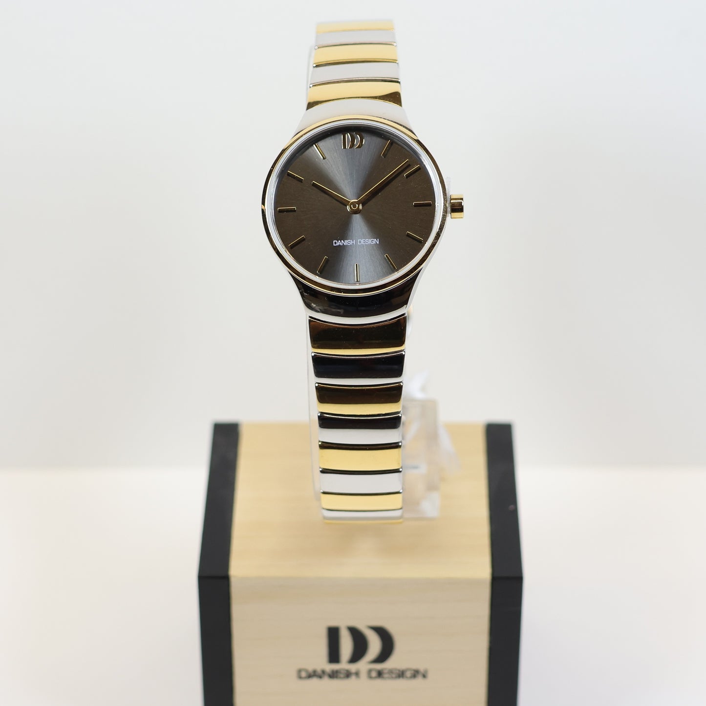 Danish Design dameshorloge IV59Q1293 bicolor black dial