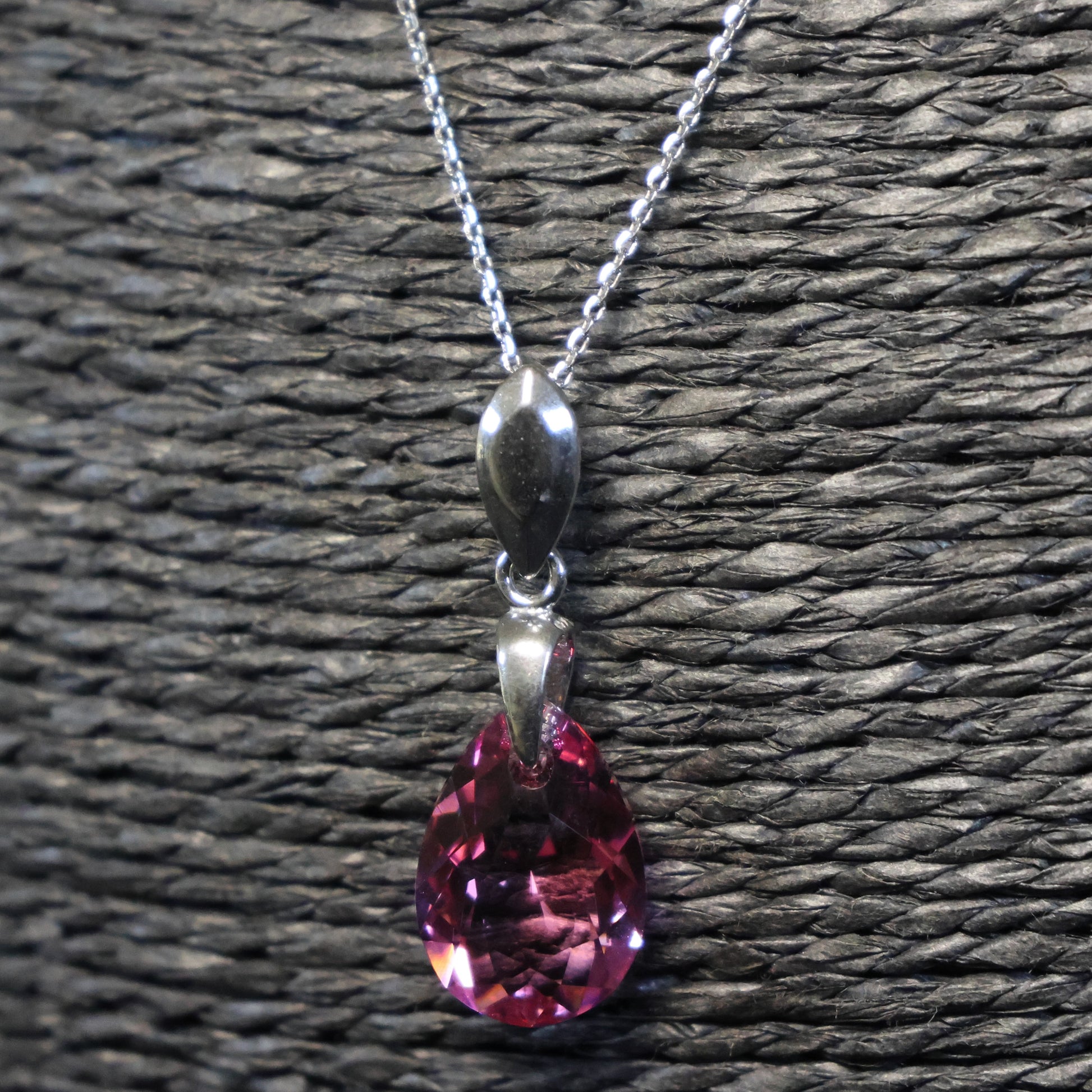 Spark zilveren ketting met Roze kristallen hanger NS643316R