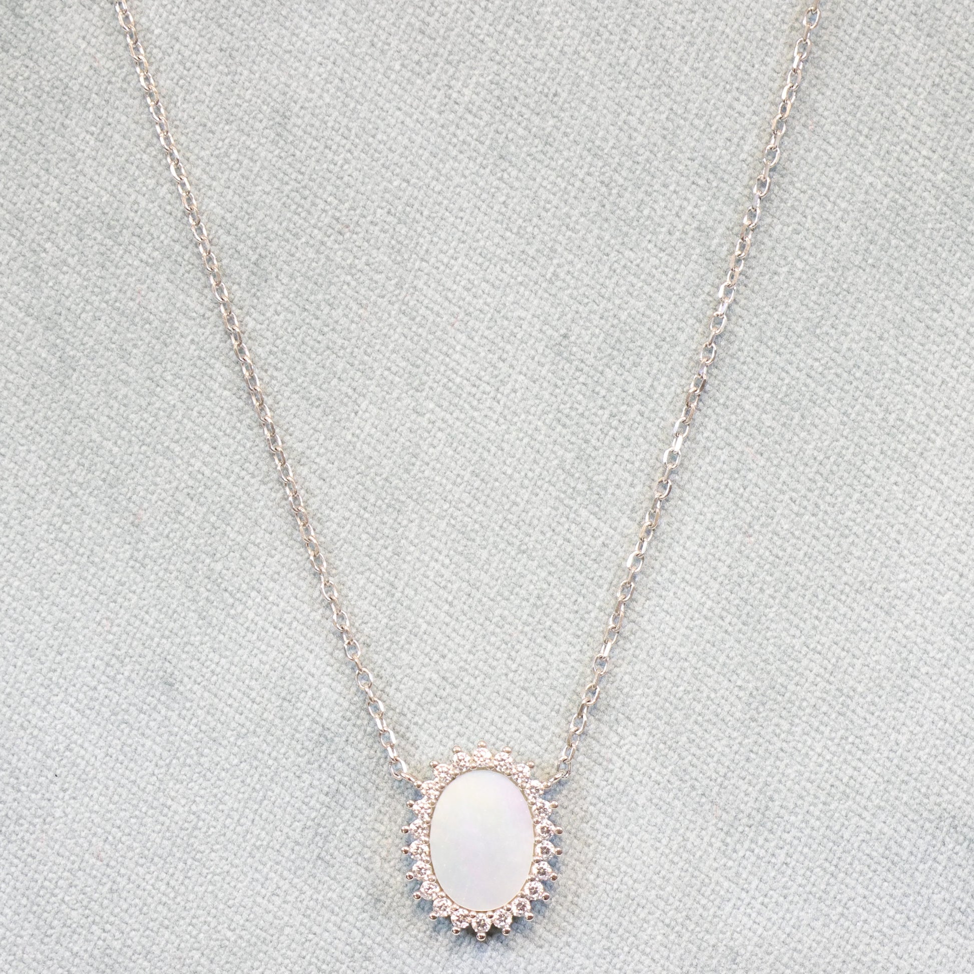 Naiomy silver zilveren ketting met Zirconium en Parelmoer tussenstuk N9H22