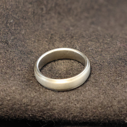 Outlet titanium ring M653 maat: 53