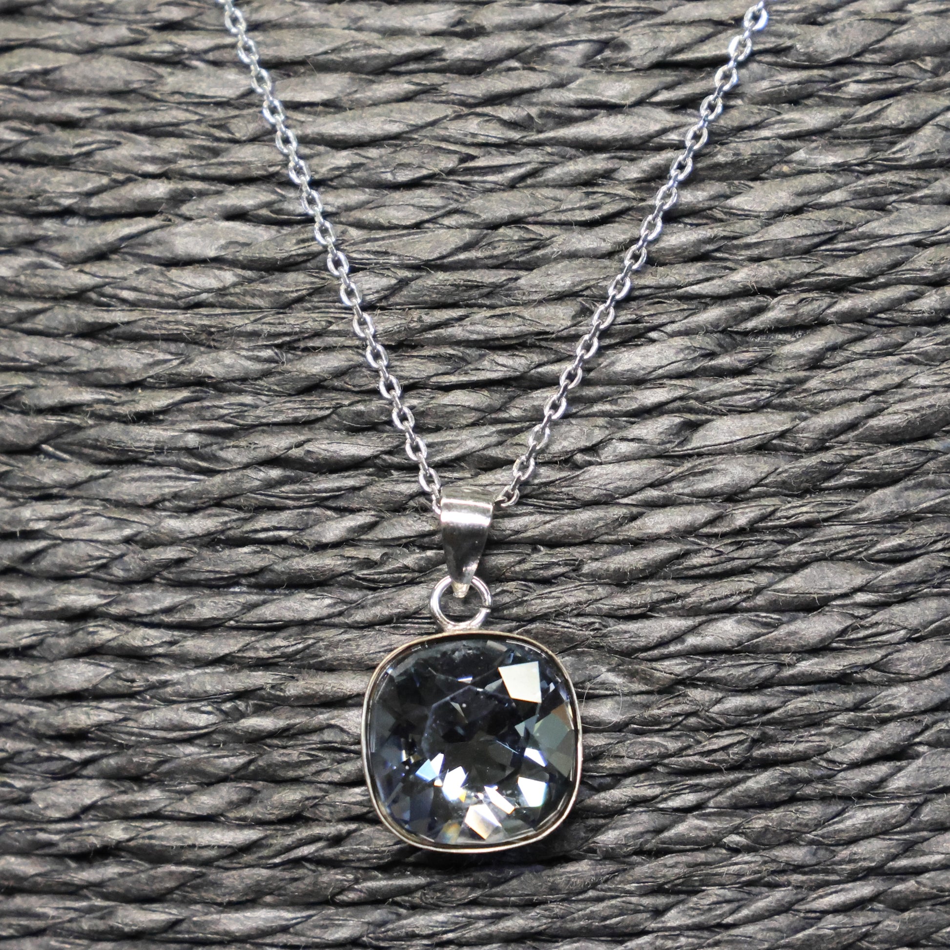 Spark zilveren ketting met Swarovski kristallen hanger NN447010SN