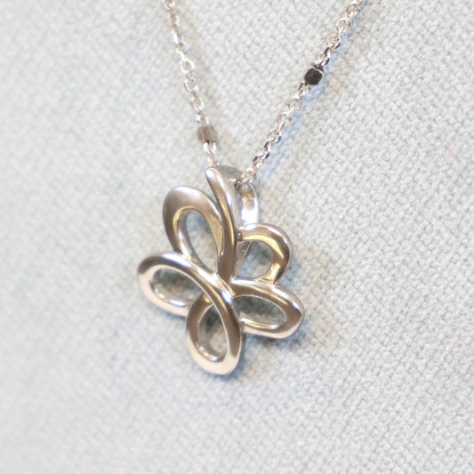 Naiomy Moments zilveren Halsketting met Bloem hanger B5D02