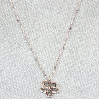 Naiomy Moments zilveren Halsketting met Bloem hanger B5D02