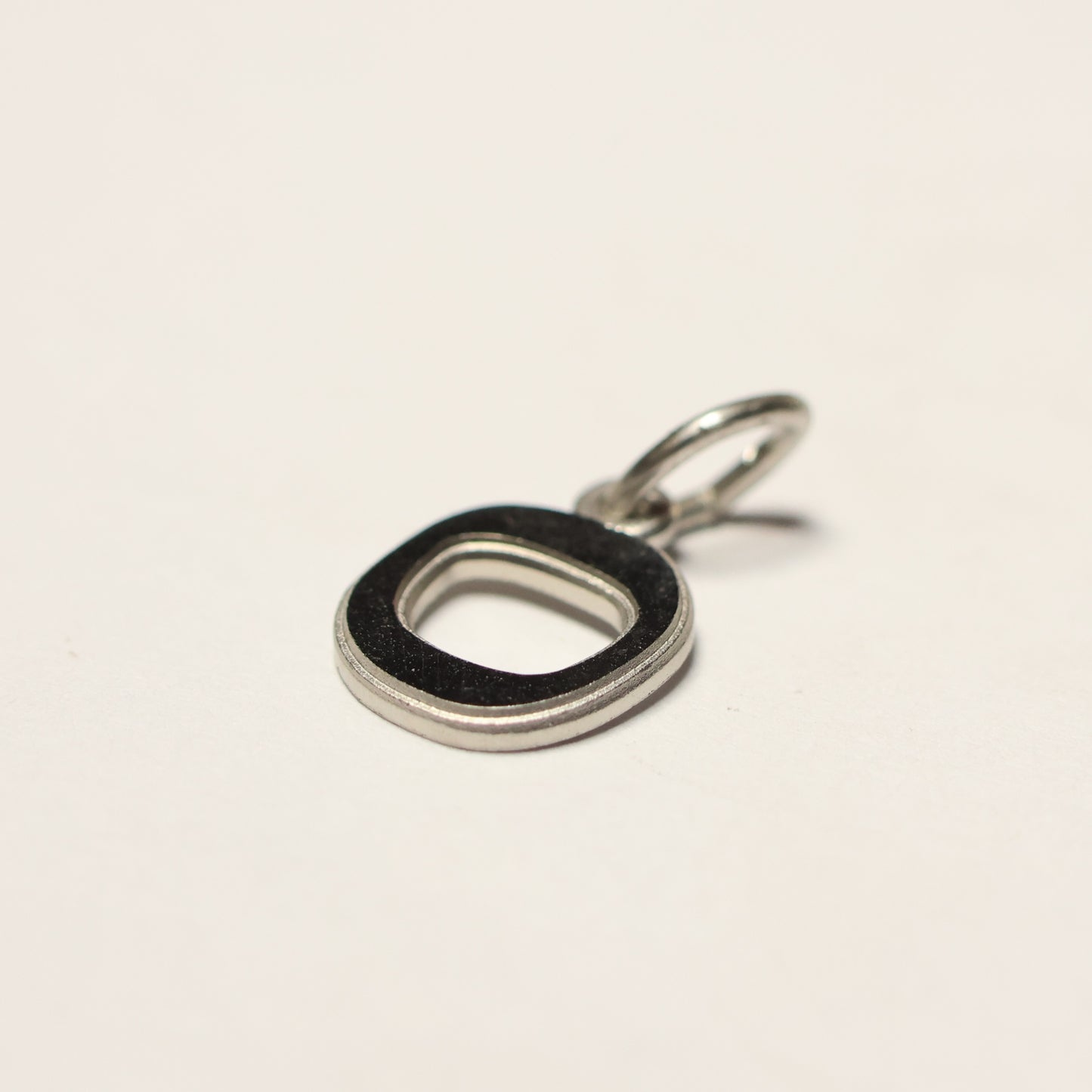 Tresor zilveren hanger letter O