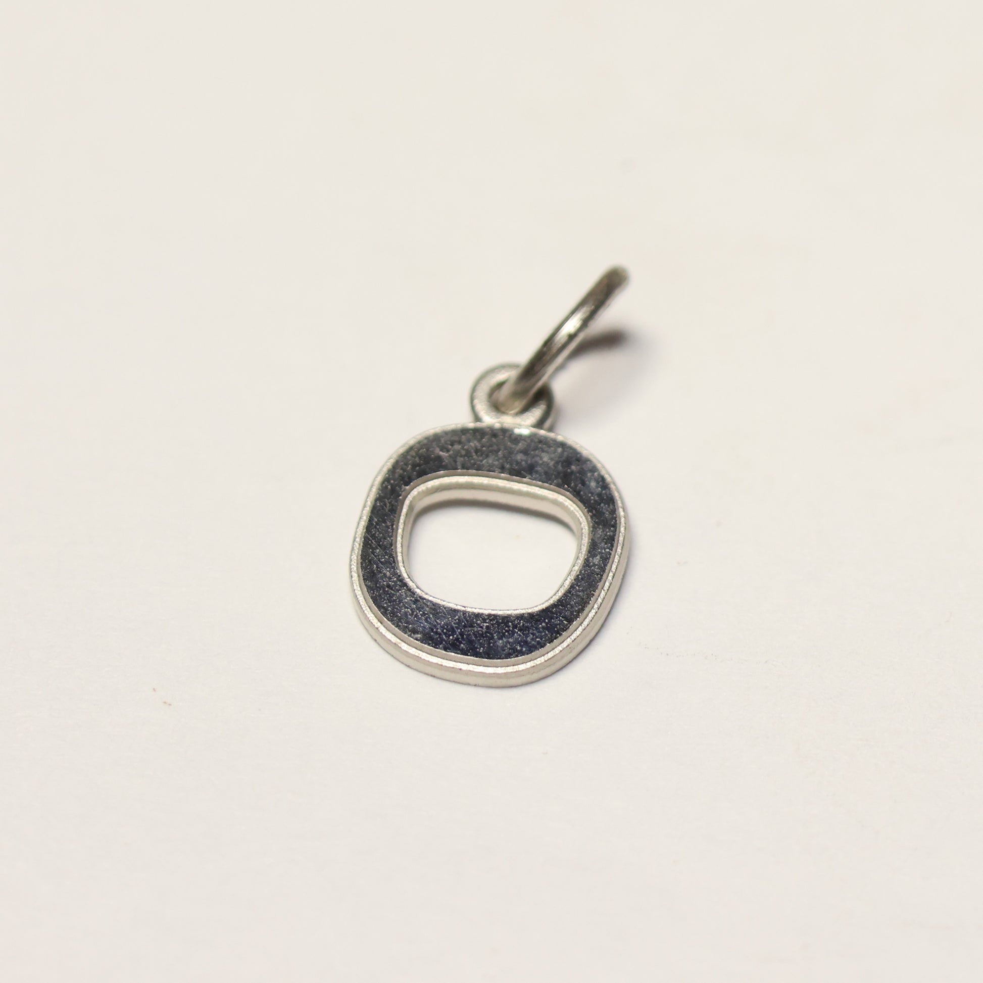 Tresor zilveren hanger letter O