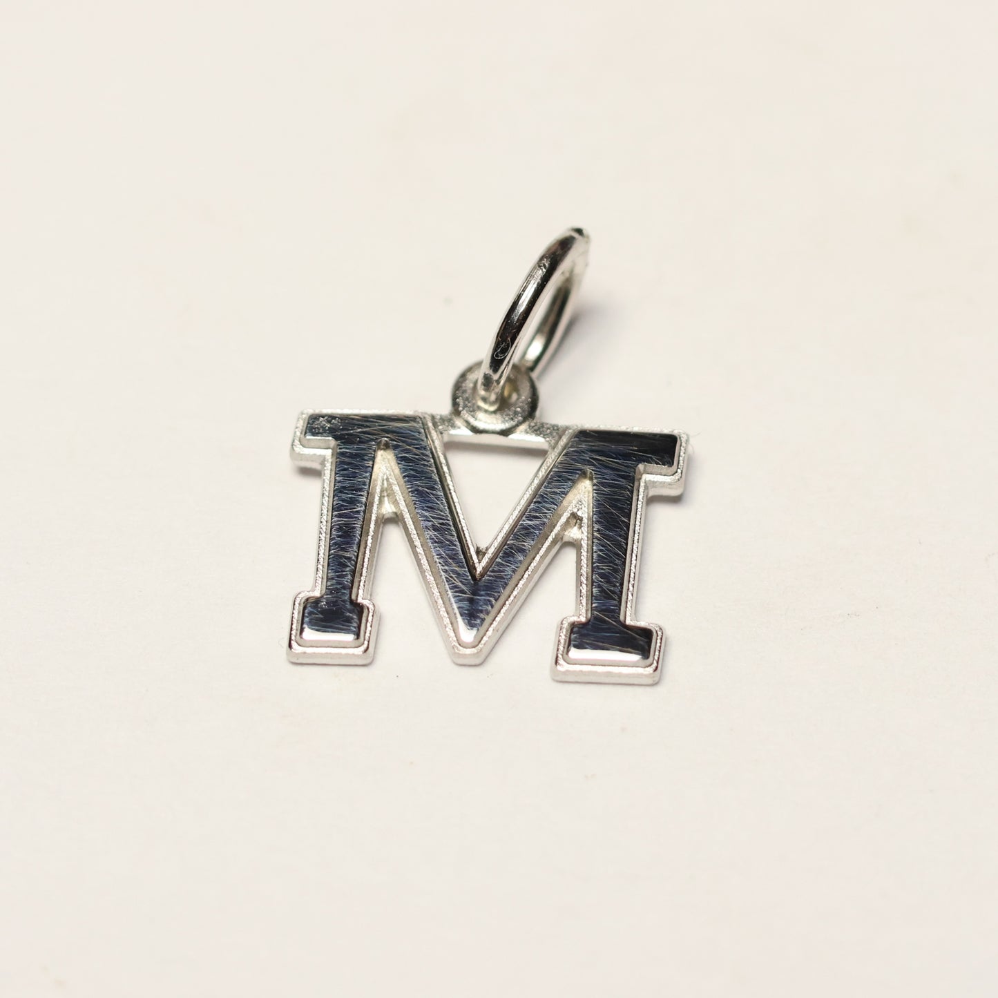 Tresor zilveren hanger letter M