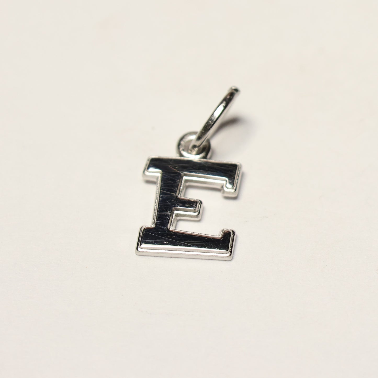 Tresor zilveren hanger letter E