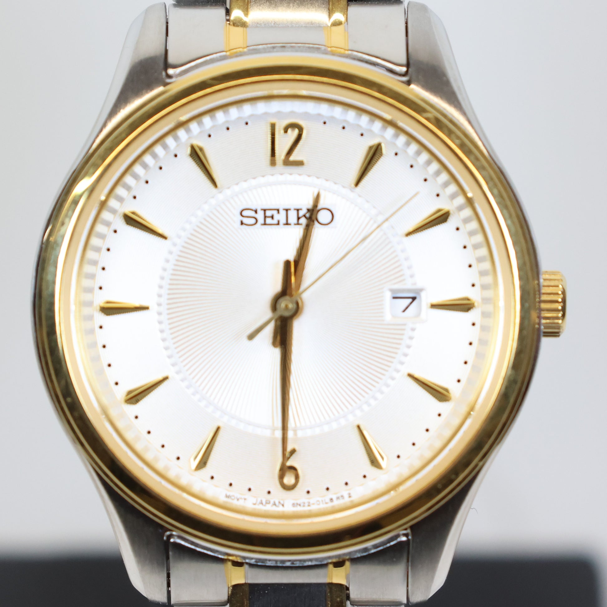 Seiko horloge dames SUR474P1 quartz date bicolor white dial