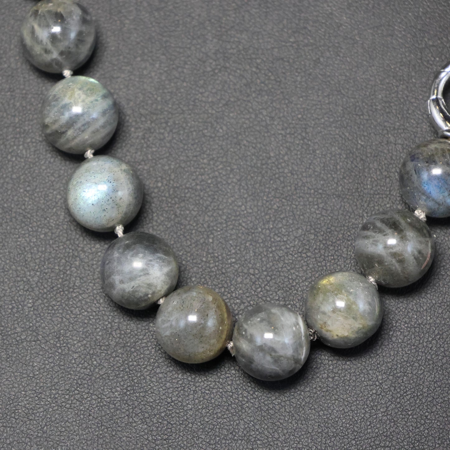 Semi-precious stone necklace combination chalcedony-rock crystal-agate-lapis lazula with silver clasp 