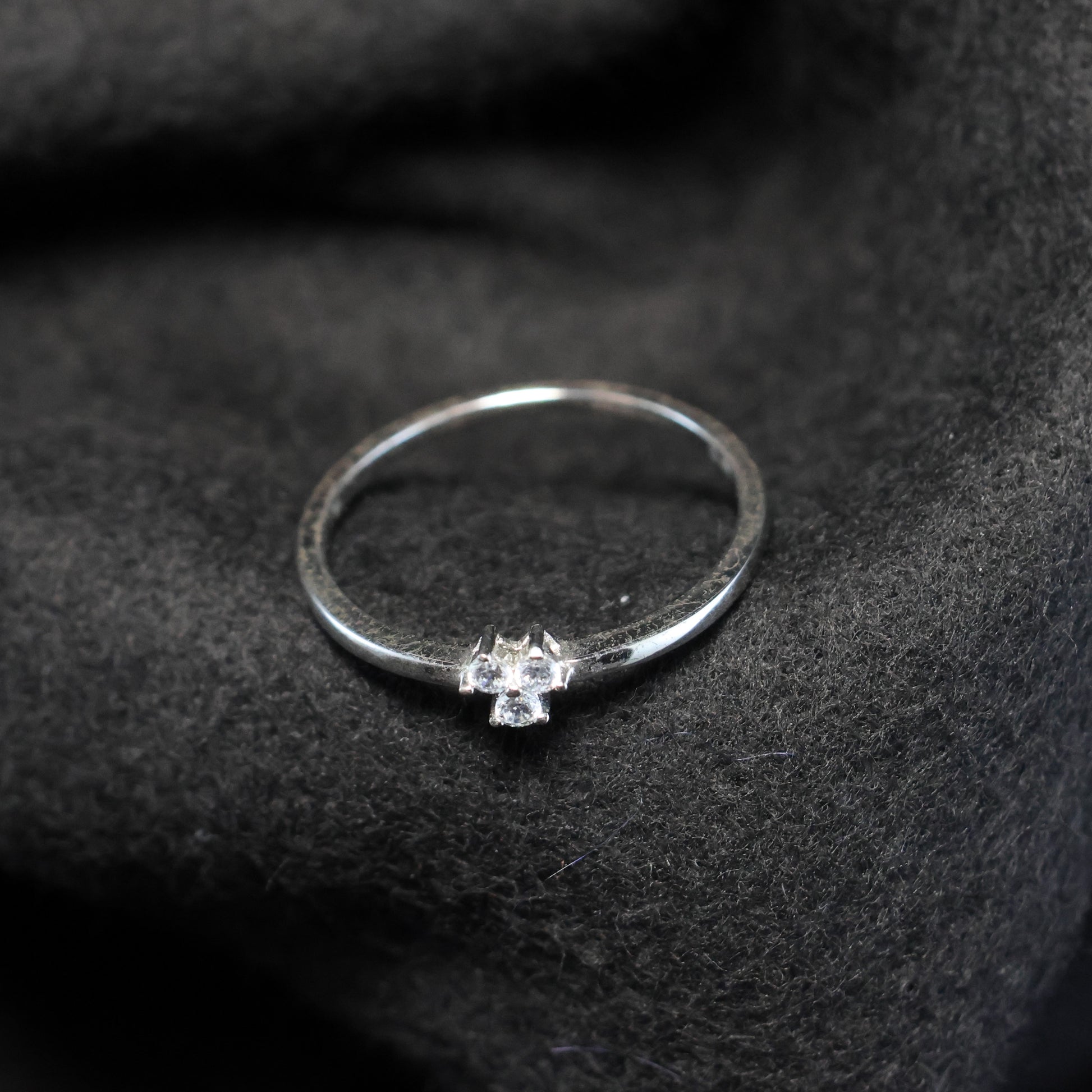 Naiomy Moments ring met zirconia b8t01