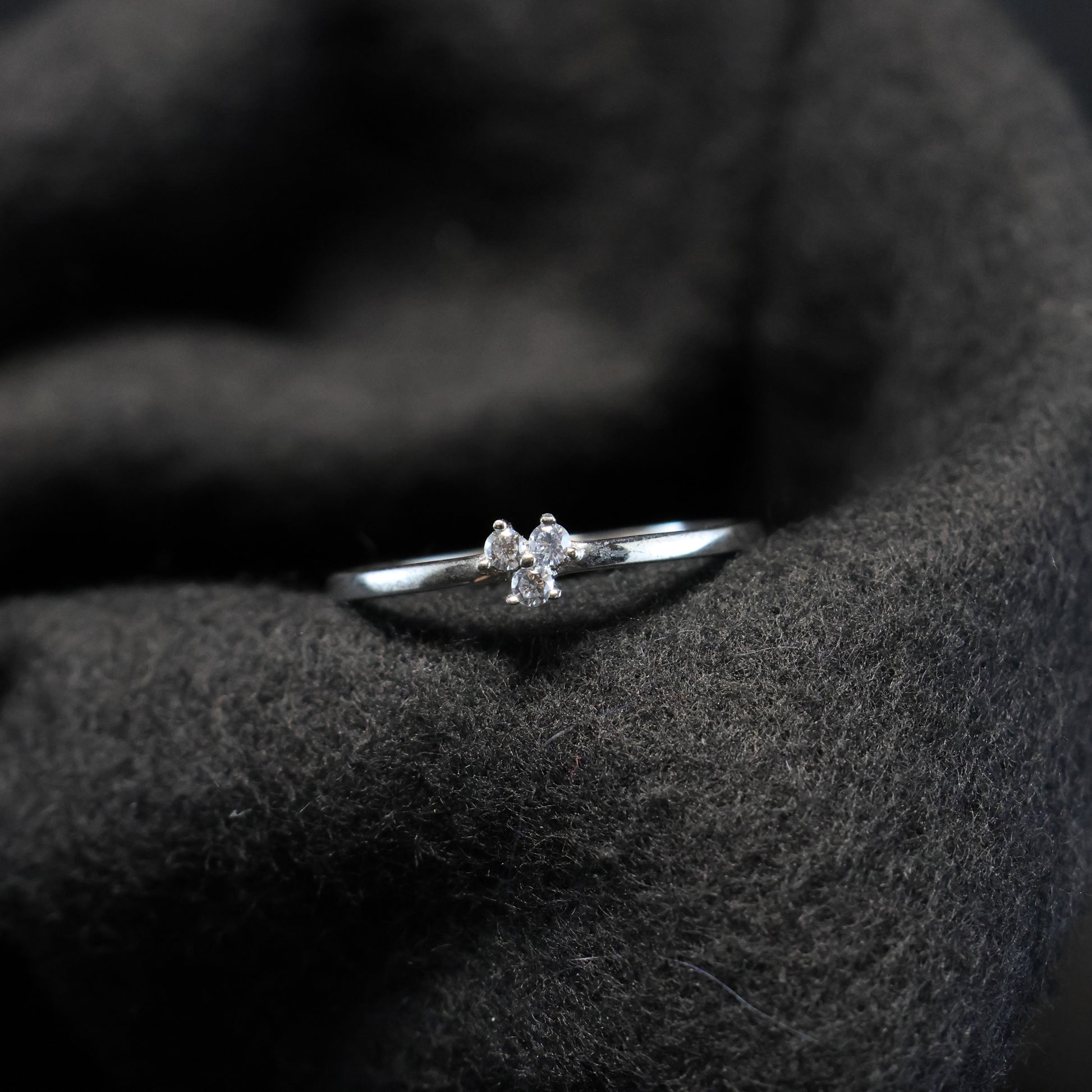Naiomy Moments ring met zirconia b8t01