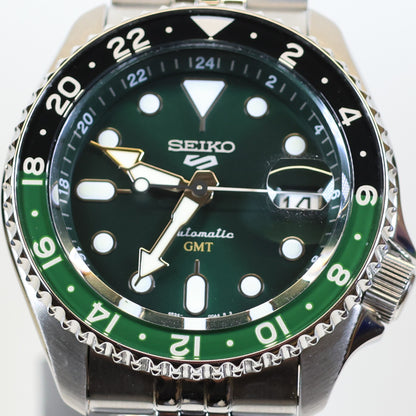 Seiko 5 Sports SSK035K1 horloge GMT automatic green dial