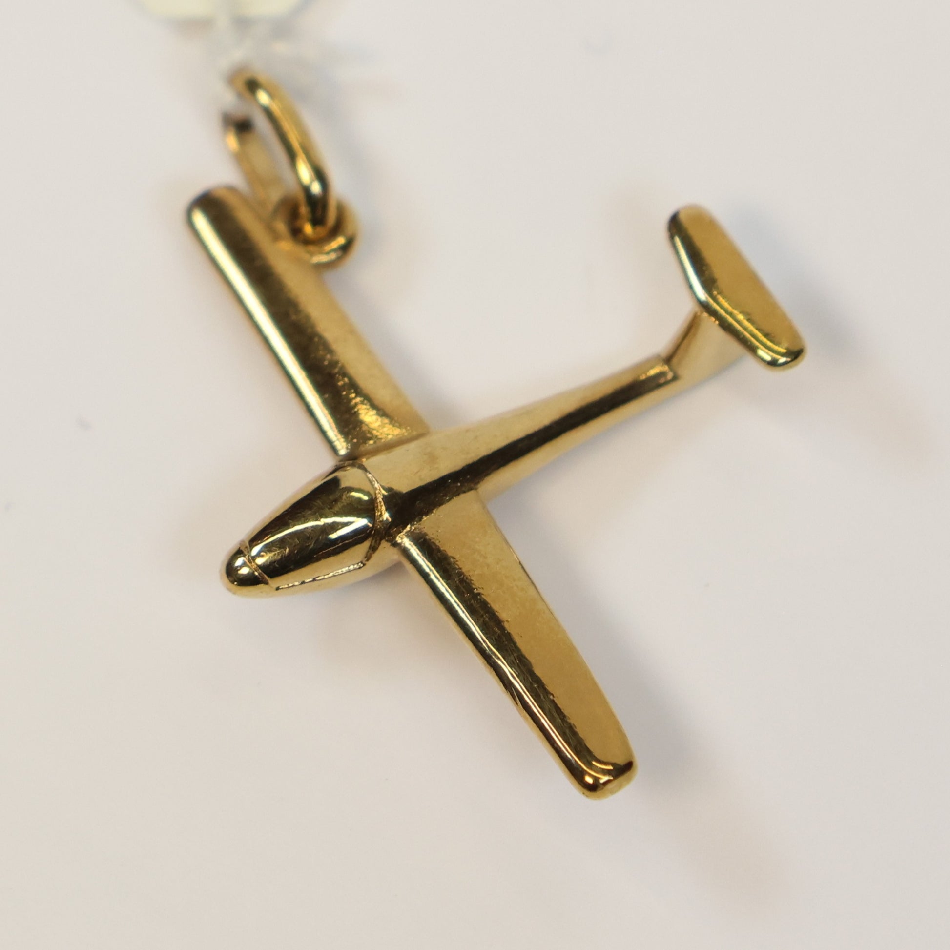 Plaqué zweefvliegtuigje hanger