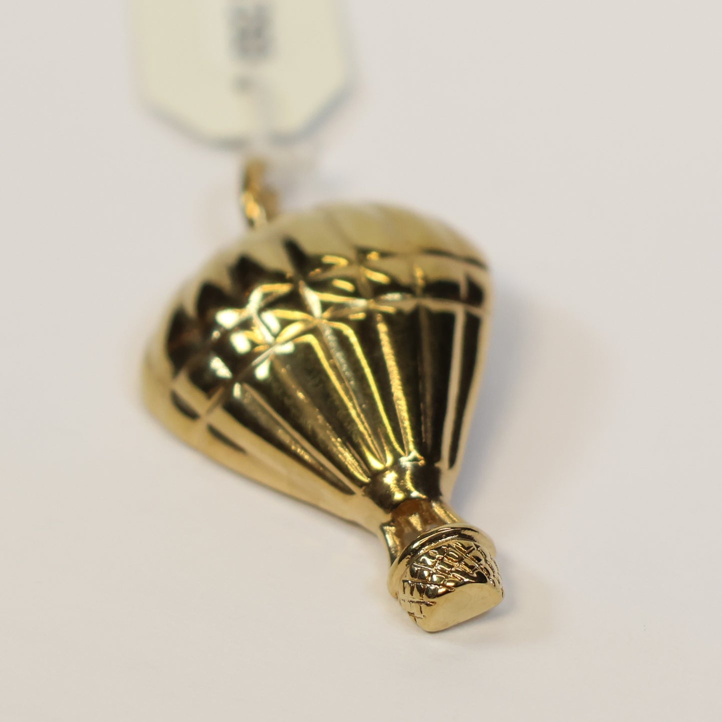 Plaqué luchtballon hangertje