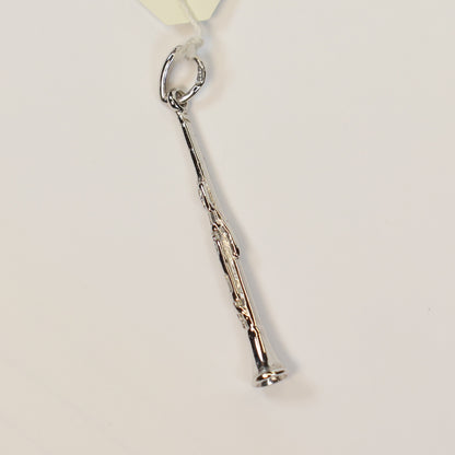 Zilveren klarinet hangertje