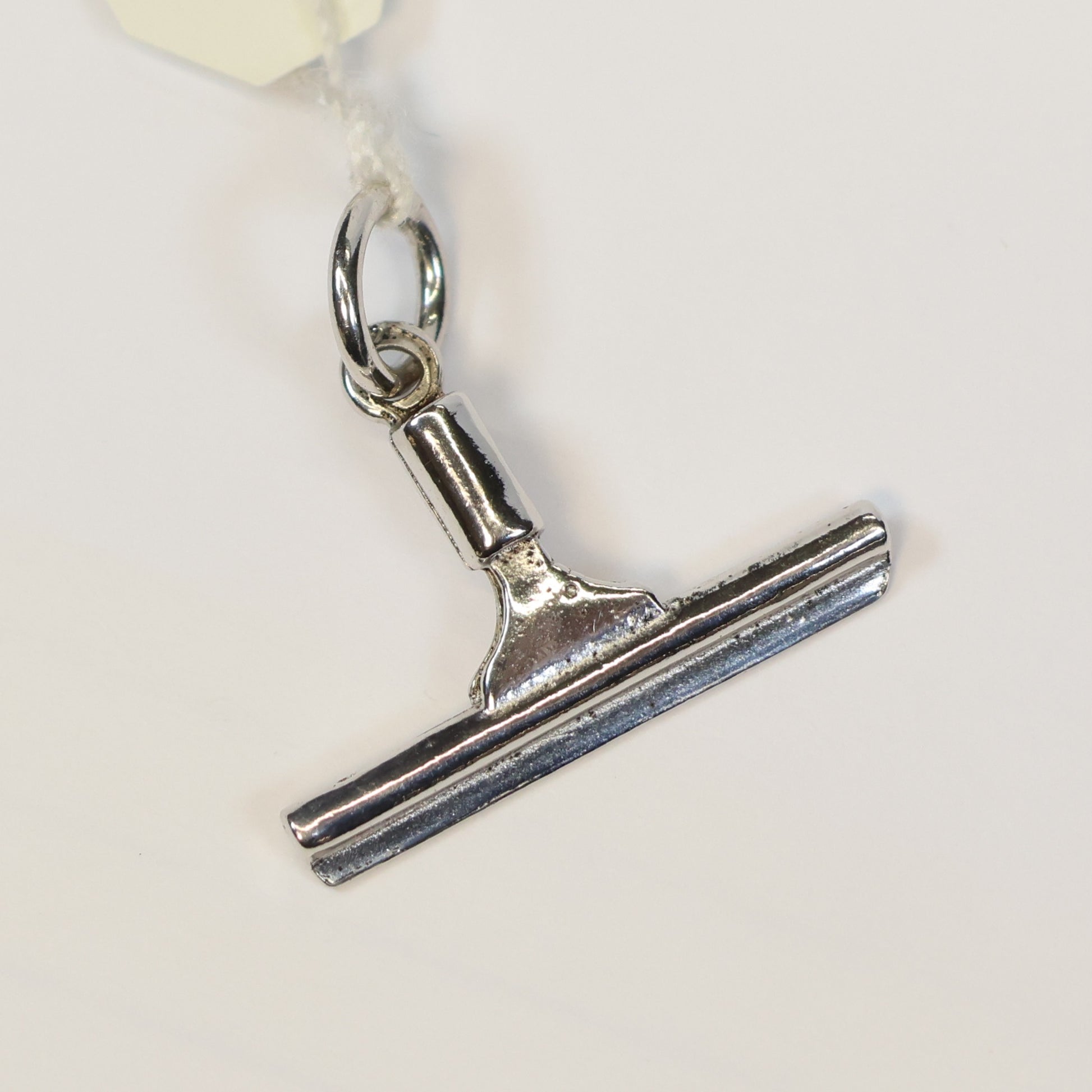 Zilveren aftrekker hangertje