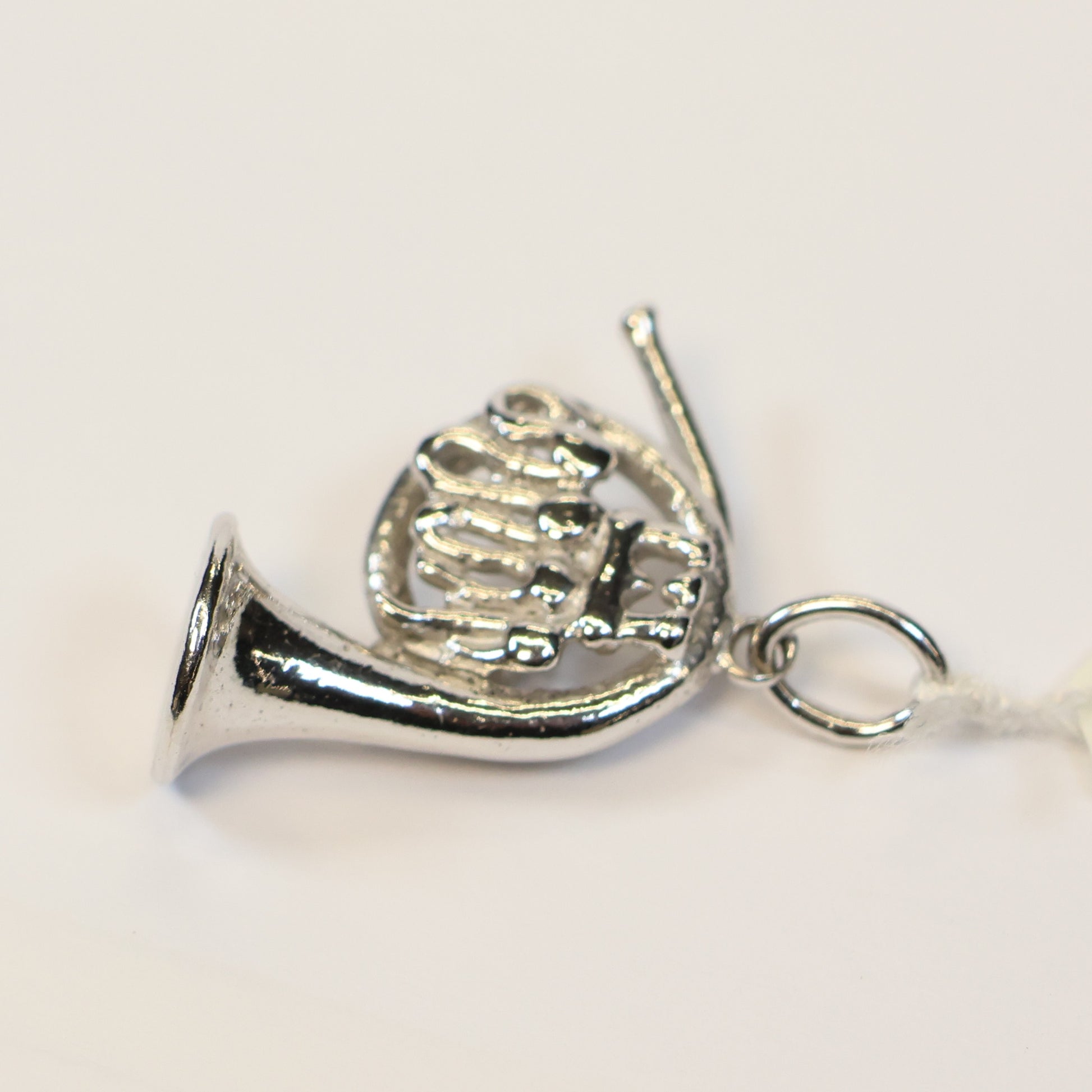 Zilveren hoorn hangertje