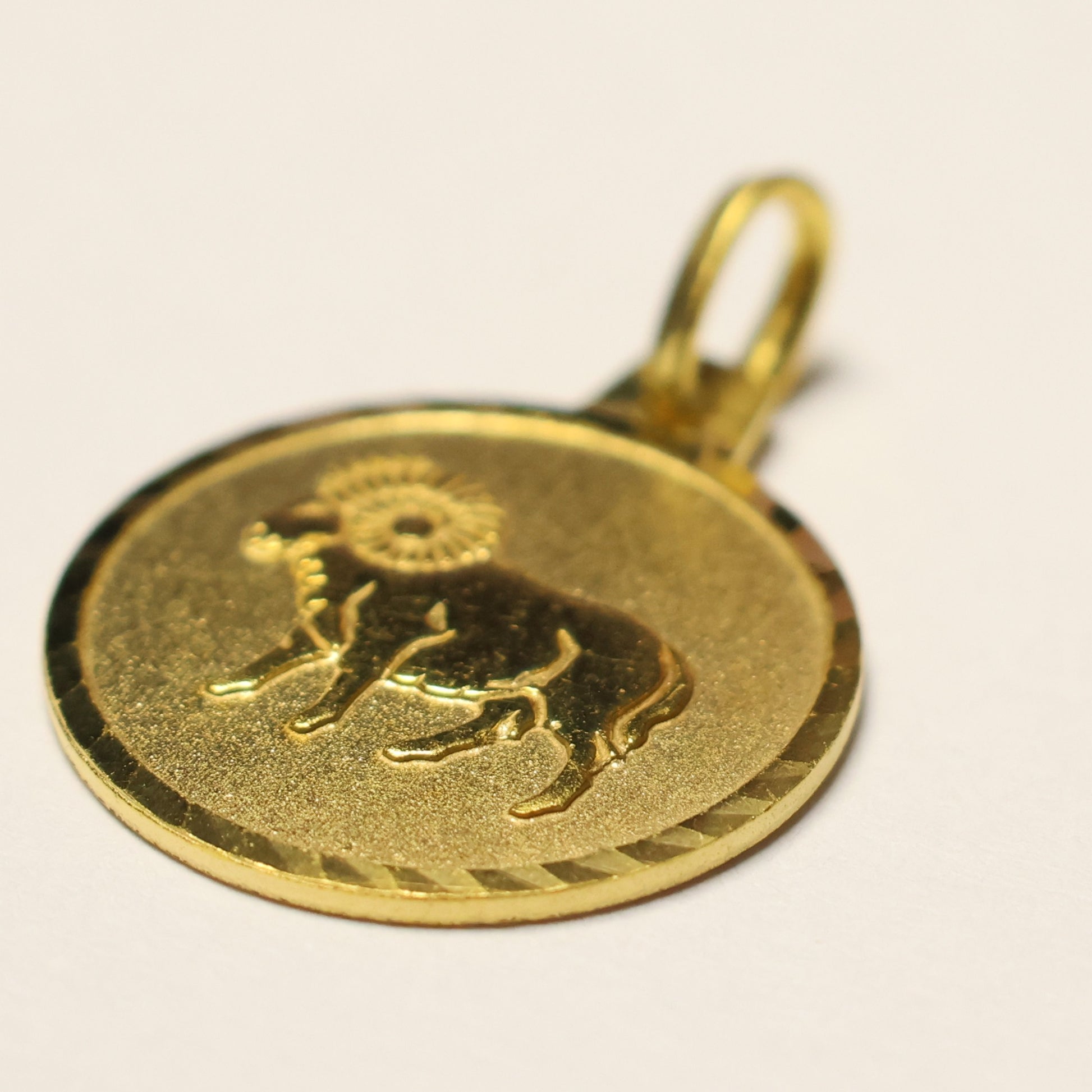 Tresor plaqué sterrenbeeld ronde hanger ram