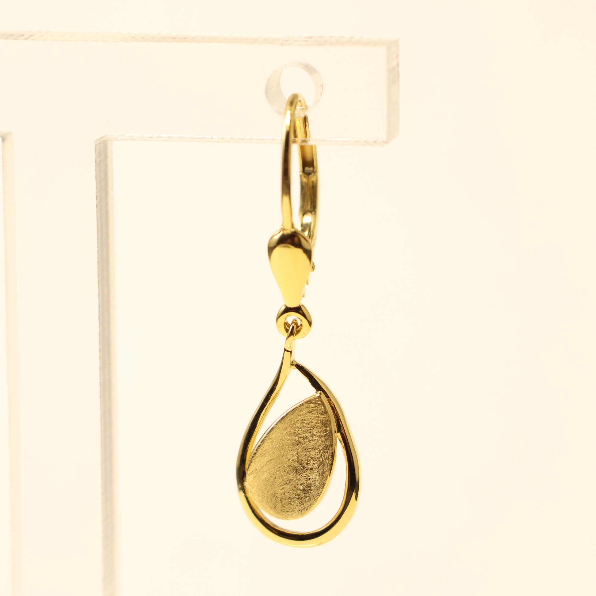 18KT geel gouden blad hangoorbellen 066679