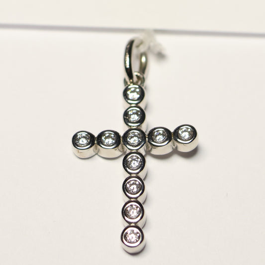 Zilveren klein kruis hanger zirconium 15mm