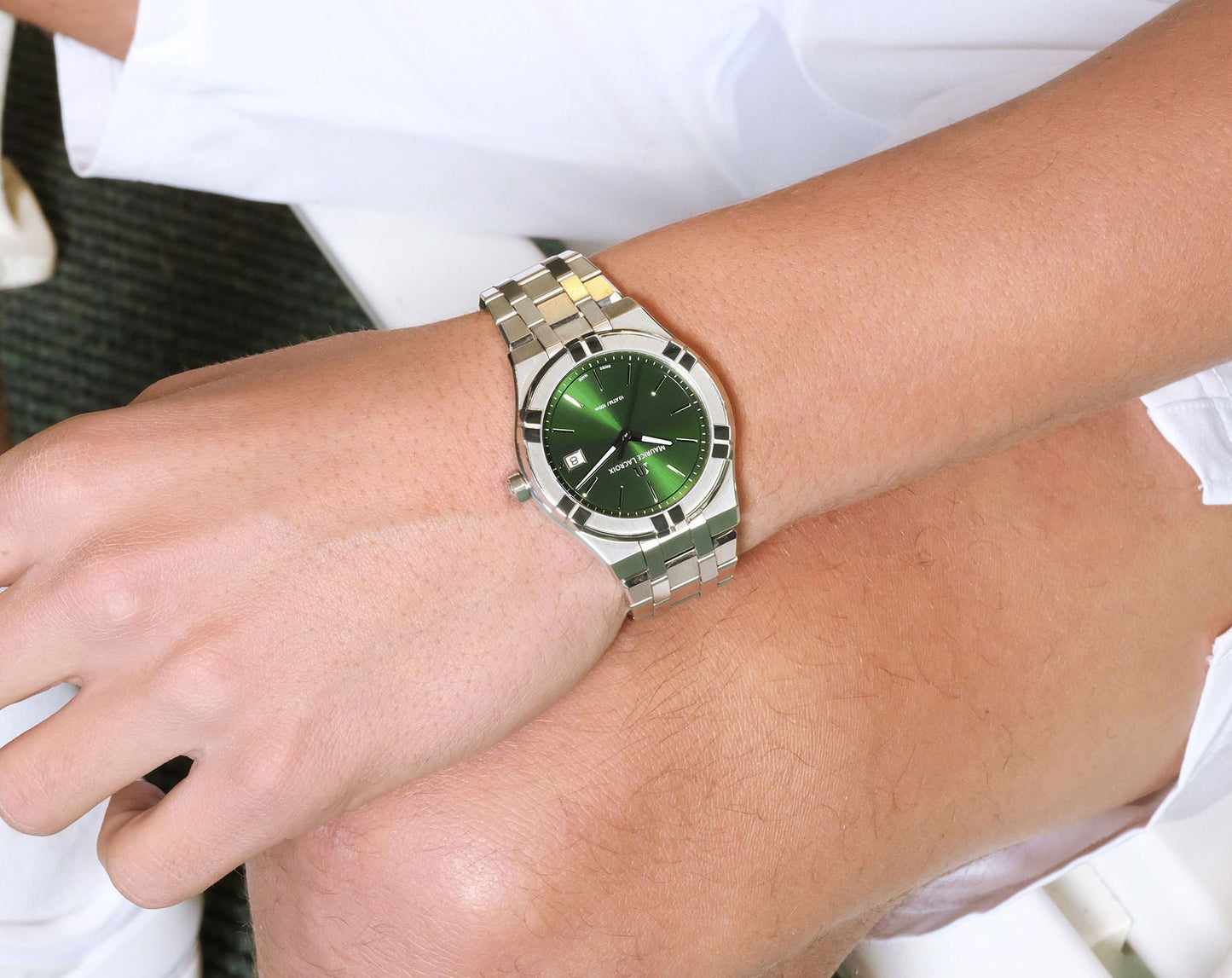 Maurice Lacroix AIKON Date 40mm AI1108-SS002-630-1