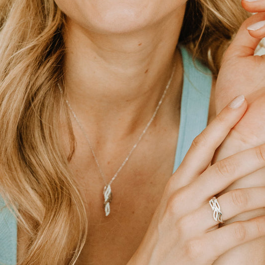 Naiomy zilveren gala ketting met bladjes N5K70