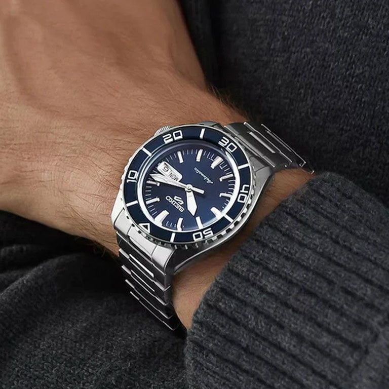 Seiko 5 Sports SRPK97K1 blauw/zilver retro wijzerplaat horloge