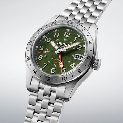 Seiko 5 Sports HDB001K1 horloge GMT Arabische cijfers groen