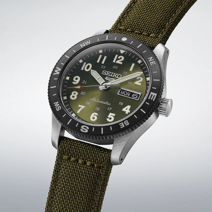 Seiko 5 Sports HDB008K1 horloge Arabische cijfers groen