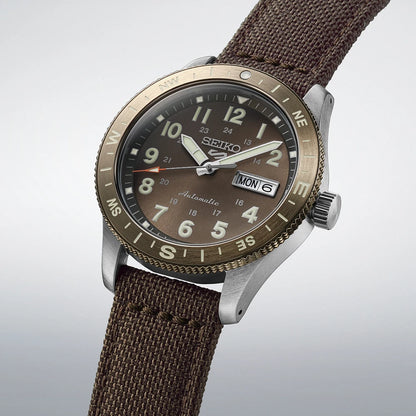 Seiko 5 Sports HDB009K1 horloge Arabische cijfers bruin