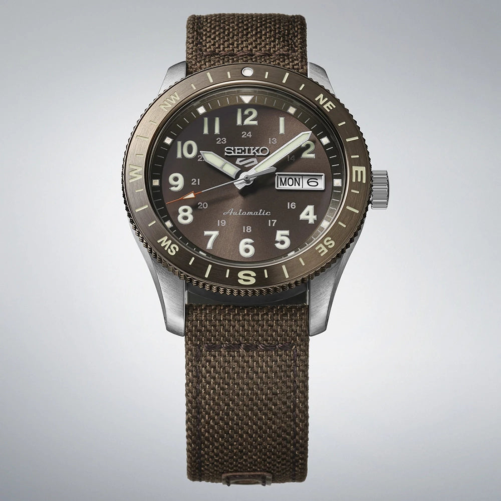 Seiko 5 Sports HDB009K1 horloge Arabische cijfers bruin