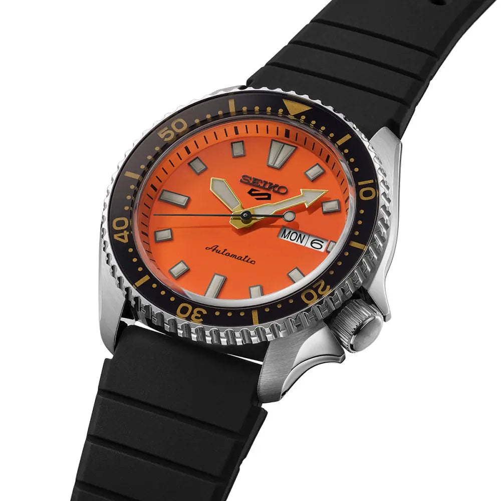 Seiko 5 Sports SRPL89K1 oranje wijzerplaat horloge